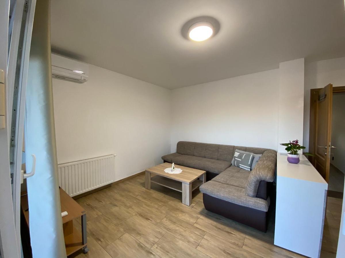 Kraljevic Apartments Vrh  外观 照片