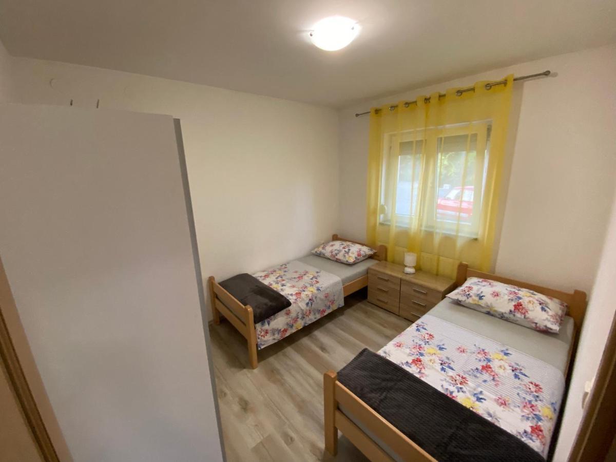 Kraljevic Apartments Vrh  外观 照片