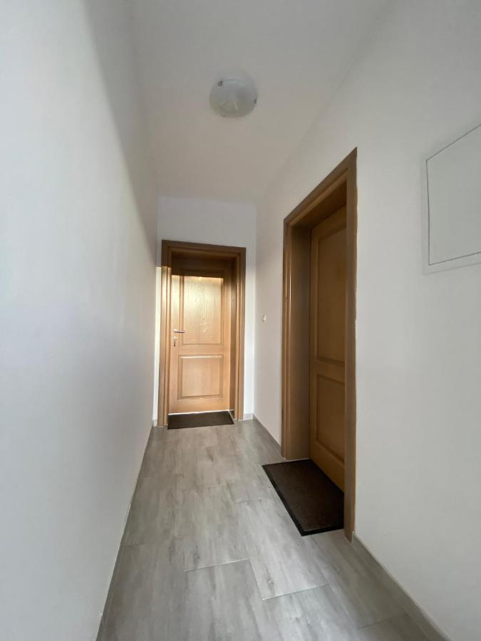 Kraljevic Apartments Vrh  外观 照片